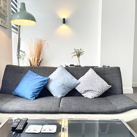Modern Family Apartment Free Parking And Gym By Beach Bournemouth Eksteriør bilde