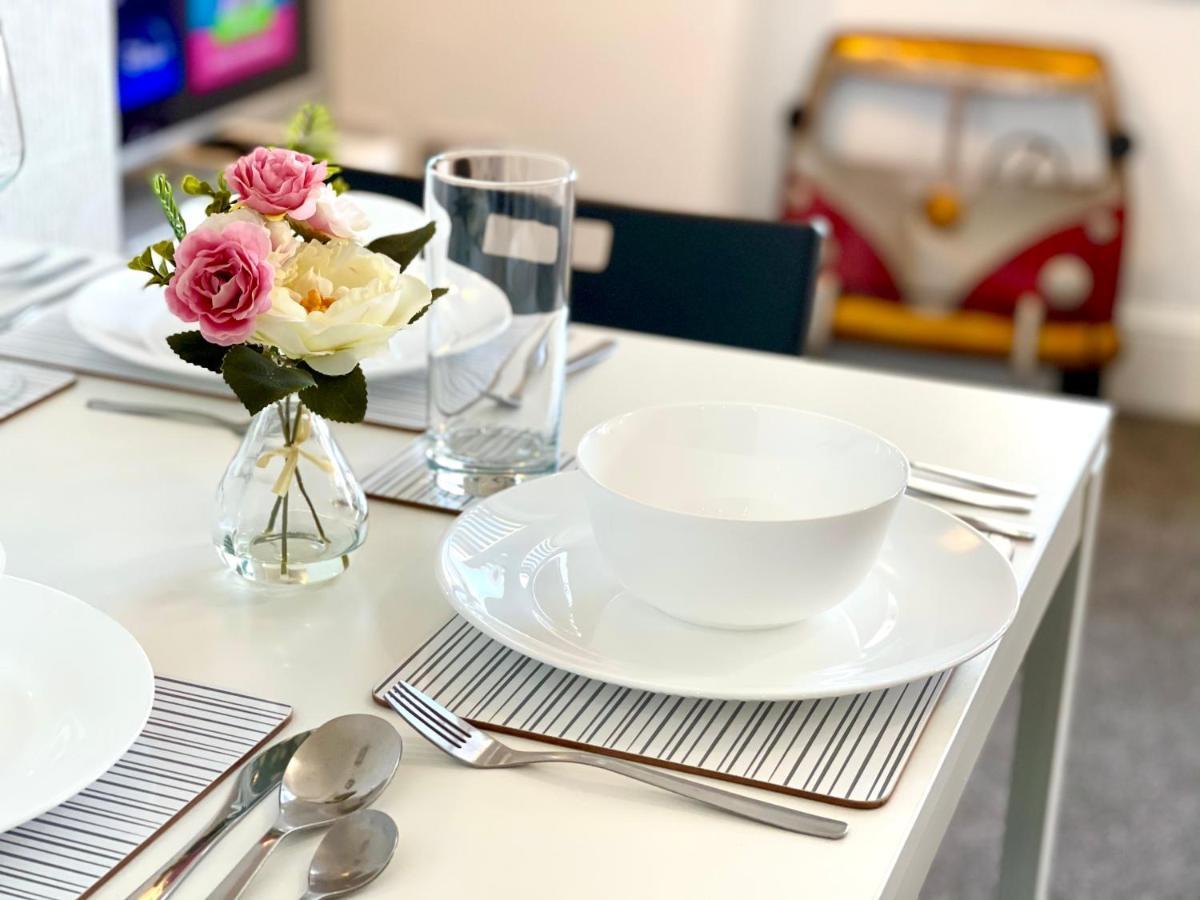 Modern Family Apartment Free Parking And Gym By Beach Bournemouth Eksteriør bilde